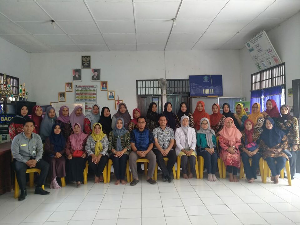 Kegiatan Sosialisasi Rabies Di Kantor Kepala Desa Babat