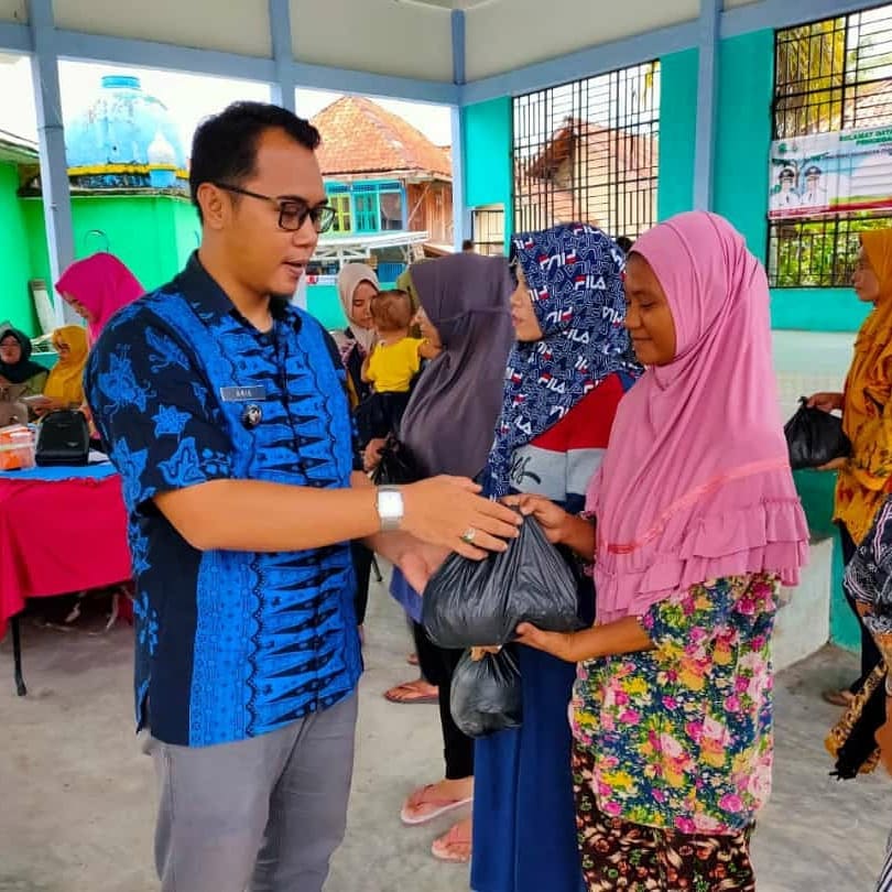 Sosialisasi Pencegahan Stunting dan Pembagian Makanan Sehat