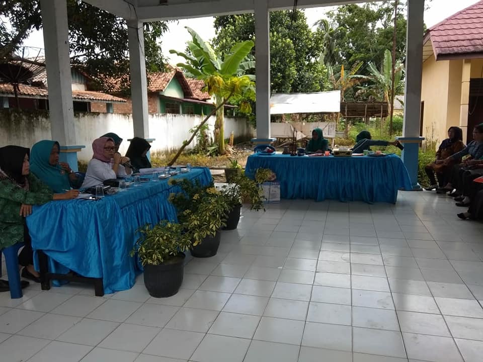 Pembentukan Arisan PKK Kecamatan di Aula Kantor Camat Penukal