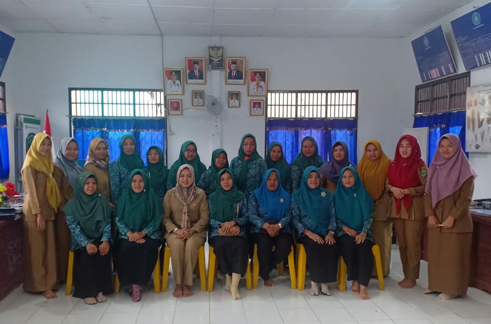 Pendampingan PKK Kecamatan ke PKK Desa Babat Dalam Rangka Persiapan Lomba PAAR Tingkat Provinsi